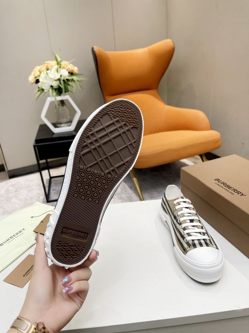 Burberry Low Shoes